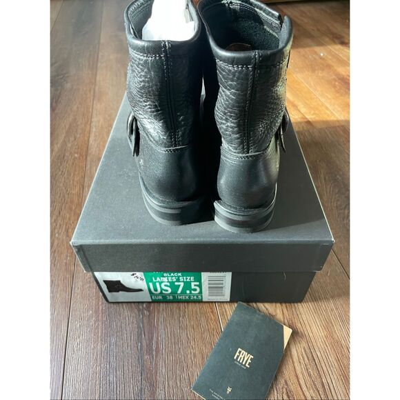 Frye‎ Women Veronica Bootie New In Box Size 7.5 - Picture 4 of 7